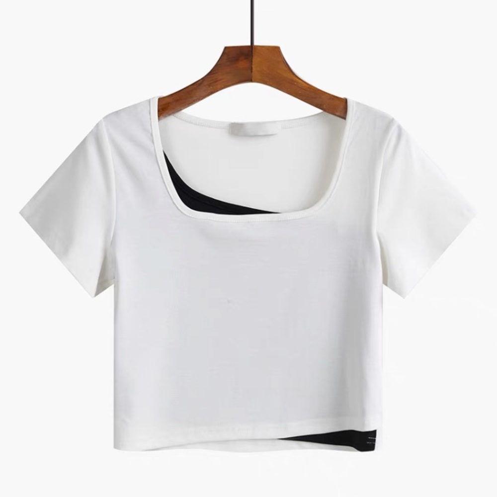 Square neck crop T-shirt